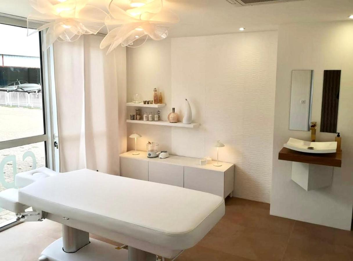 Domaine De Mende Brenoux Suites & Spa Kültér fotó